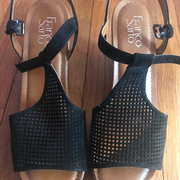 Pumps - Picture 2 of 4